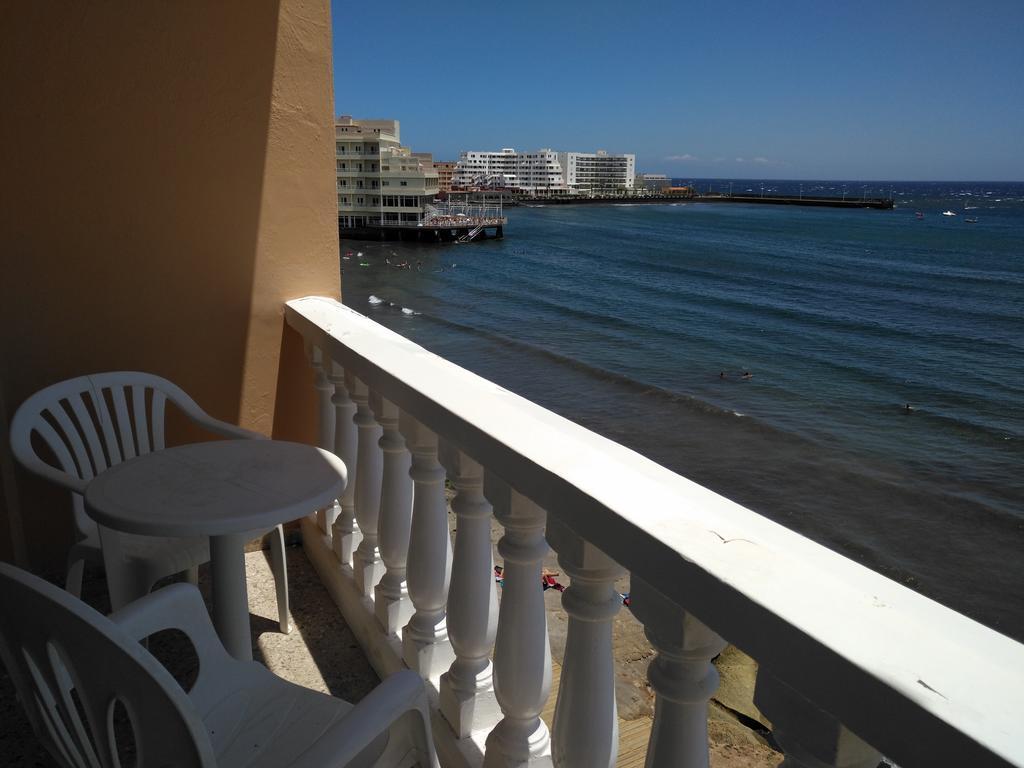 Apartamentos Rocamar El Medano Екстериор снимка