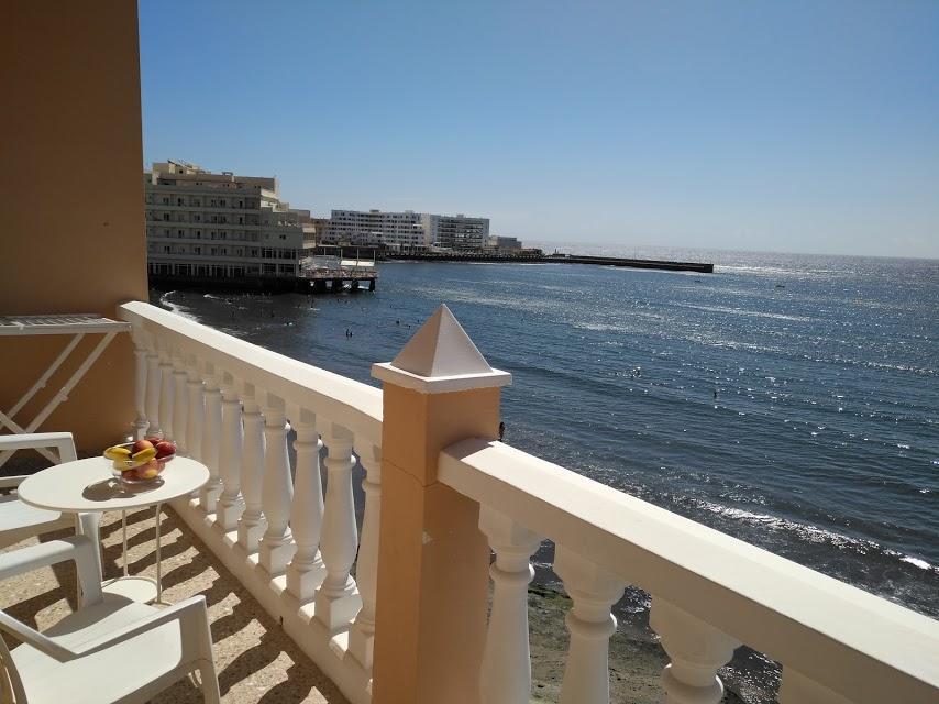 Apartamentos Rocamar El Medano Екстериор снимка